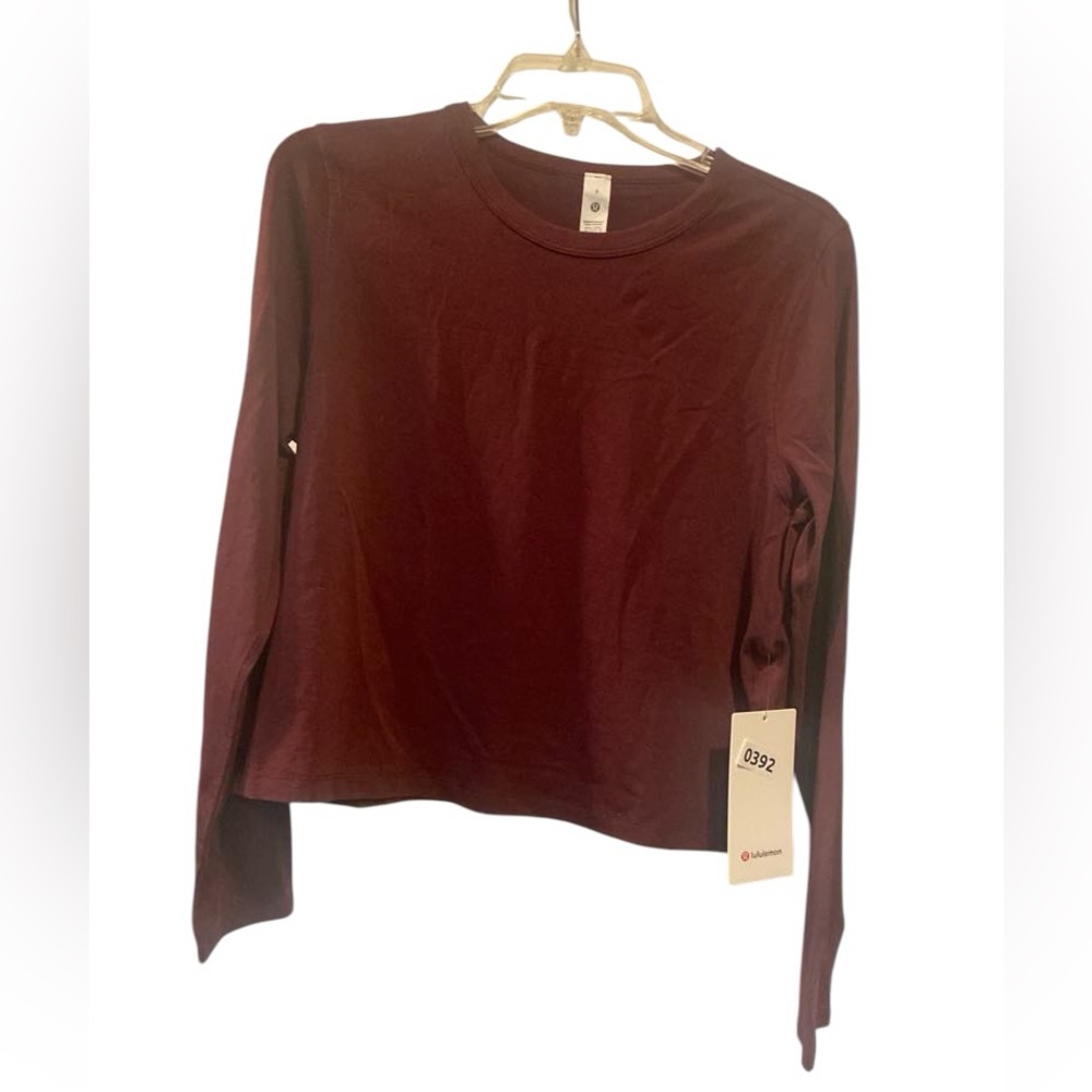 NWT Lululemon classic fit cotton blend long sleeve Size 8